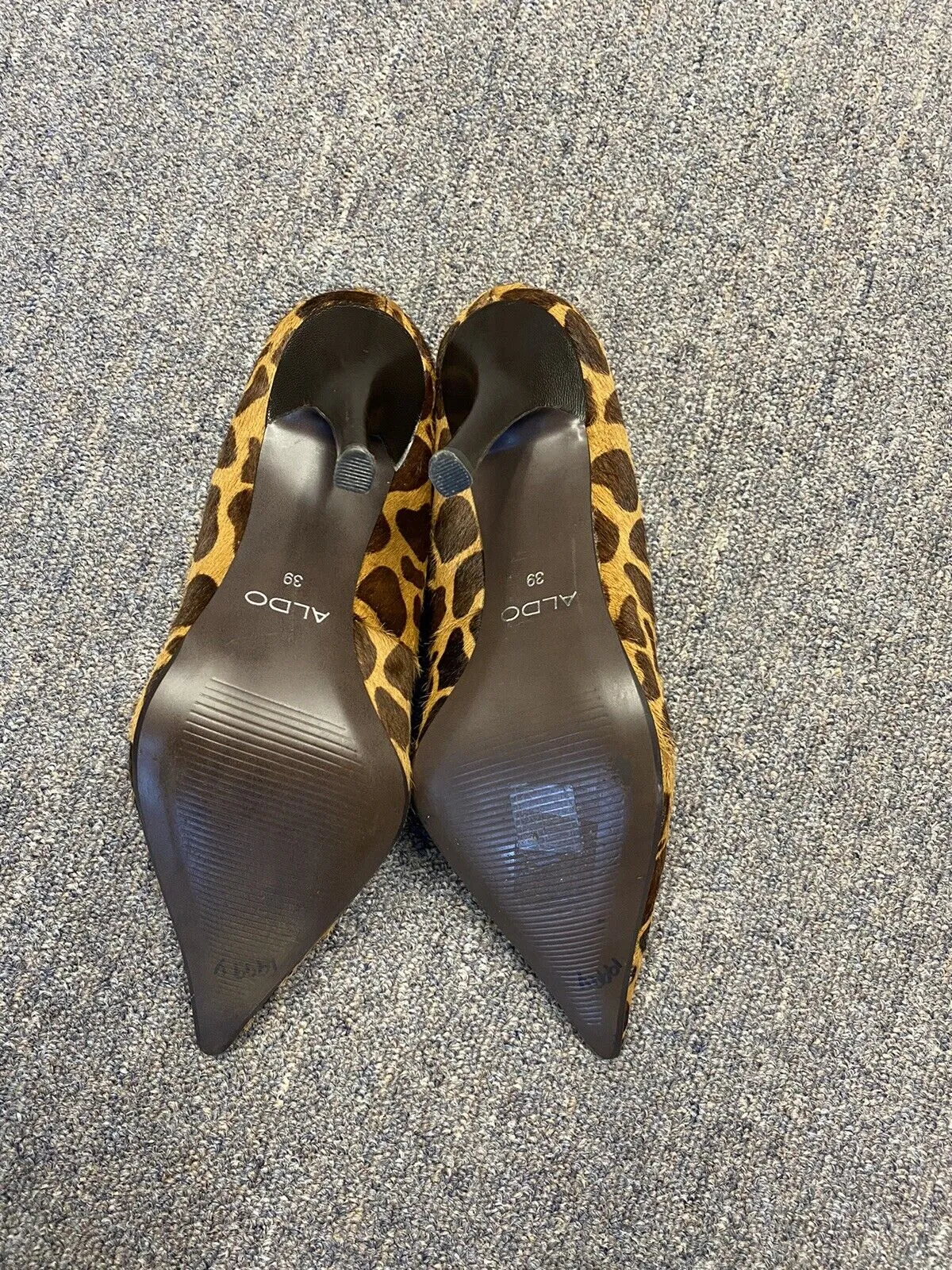 Aldo Women's 39 EU (US 8.5) Leopard  Print Fur Upper Heel Pointed Toe Pump