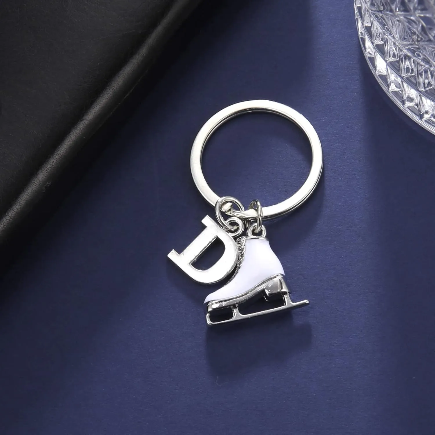 Amaxer White Enamel Ice Skates Shoes Pendant Keyring Alphabet Letters A-Z Ice Skating Stainless Steel Keychain for Unisex
