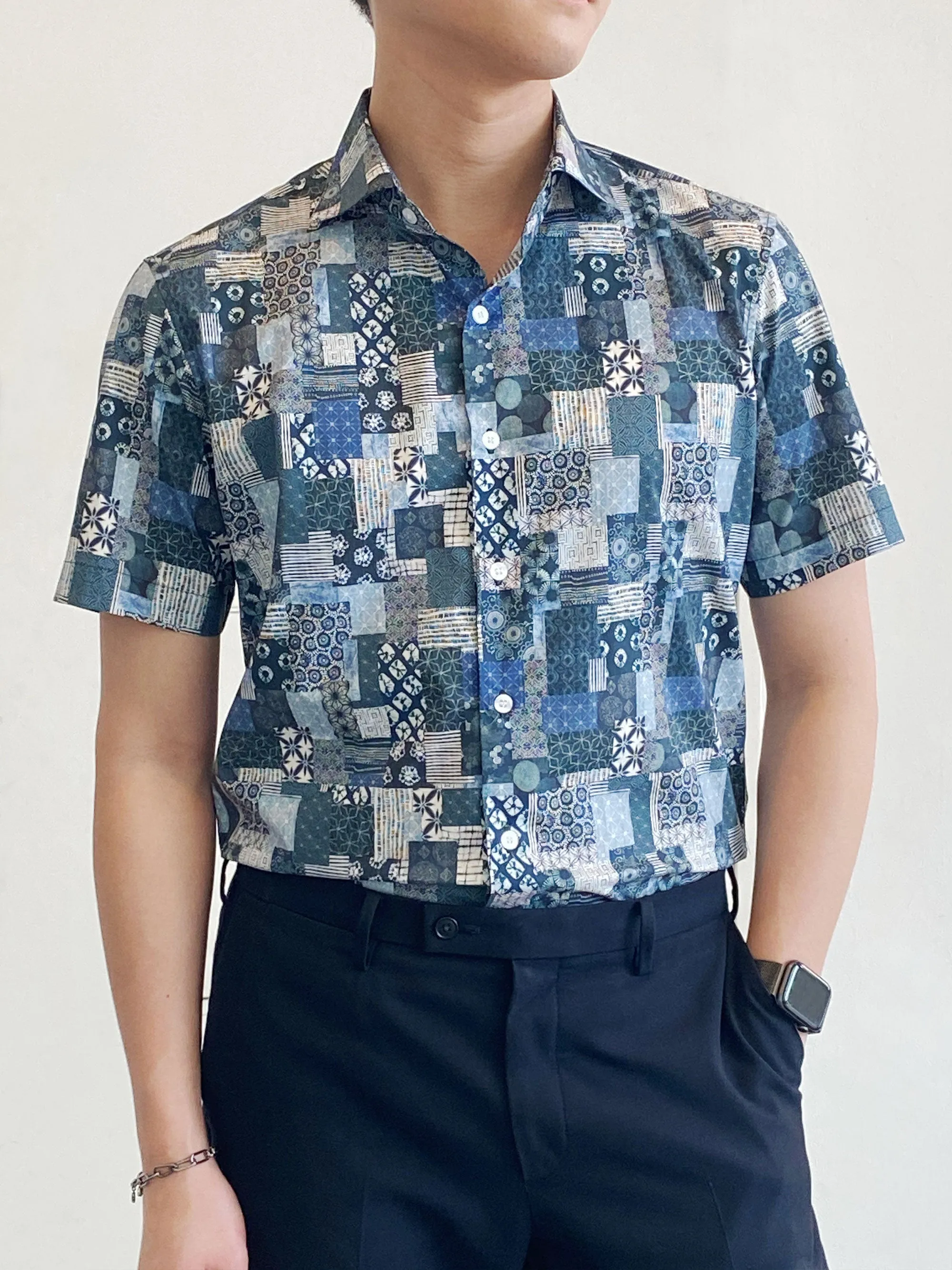 Happy Print Batik-inspired Men's Short Sleeve Shirt