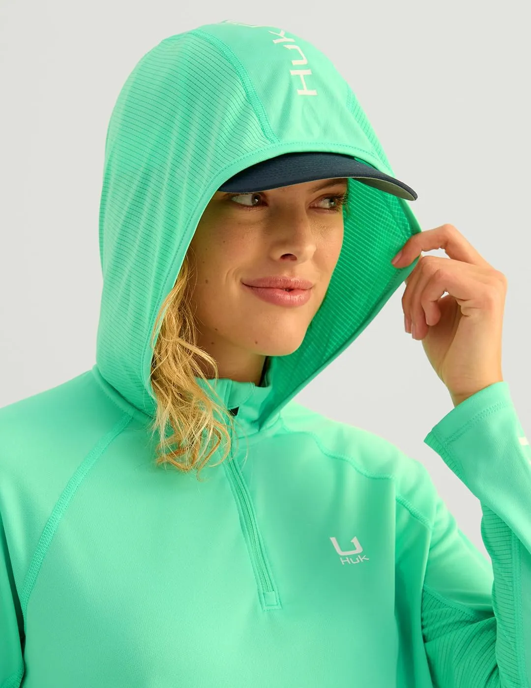 HUK Women's Icon Hoodie, Fishing Shirt with Sun Protection