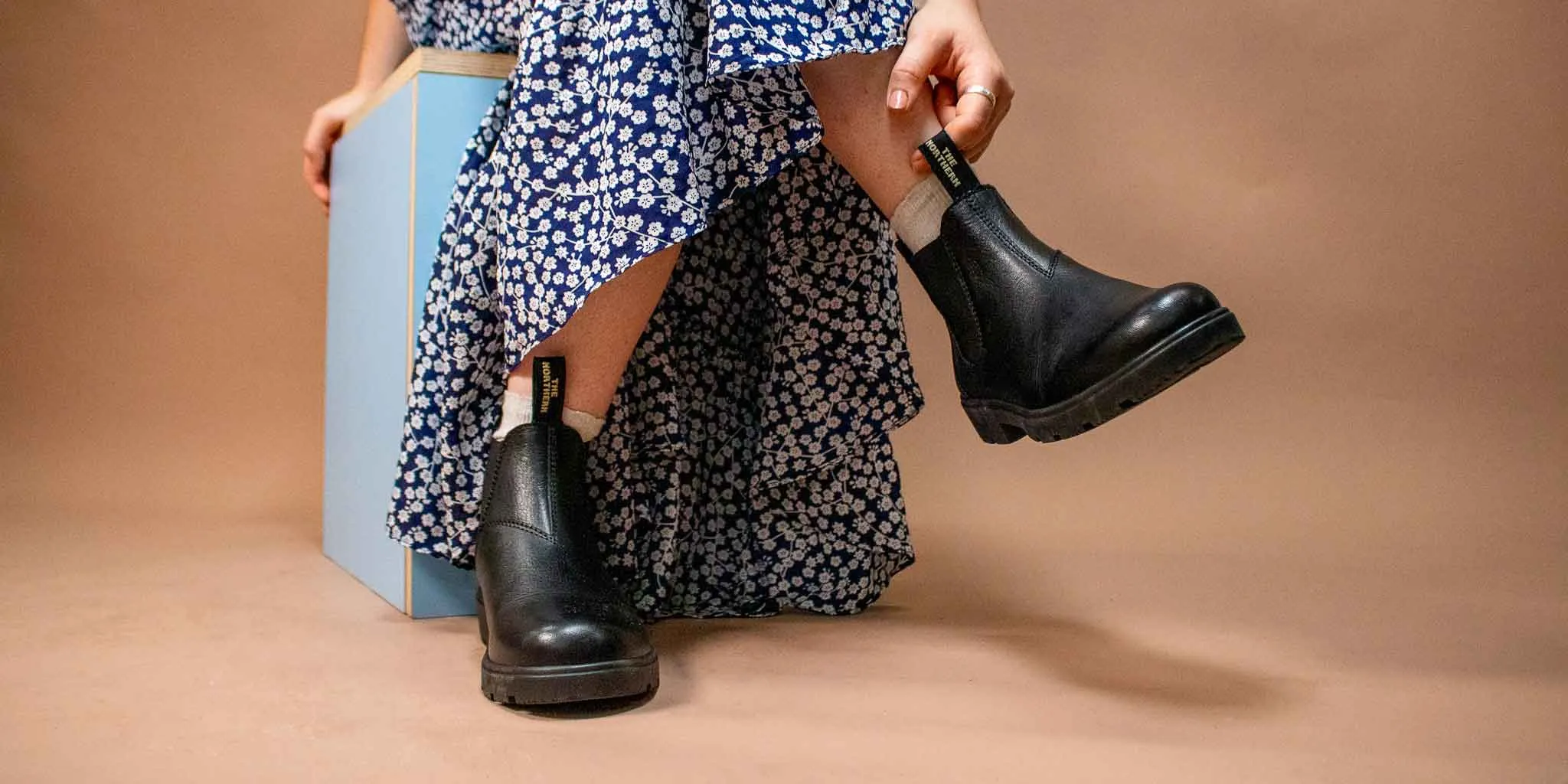 Nora - Veg Pull-Up Leather